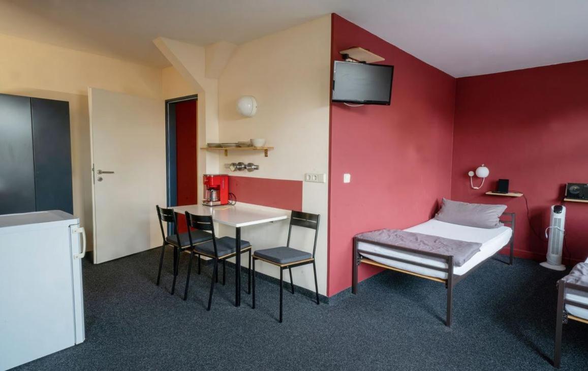 Klassmo Kulturcafe&Gaestehaus Mit Kulturwerkstatt Luckenwalde Buitenkant foto