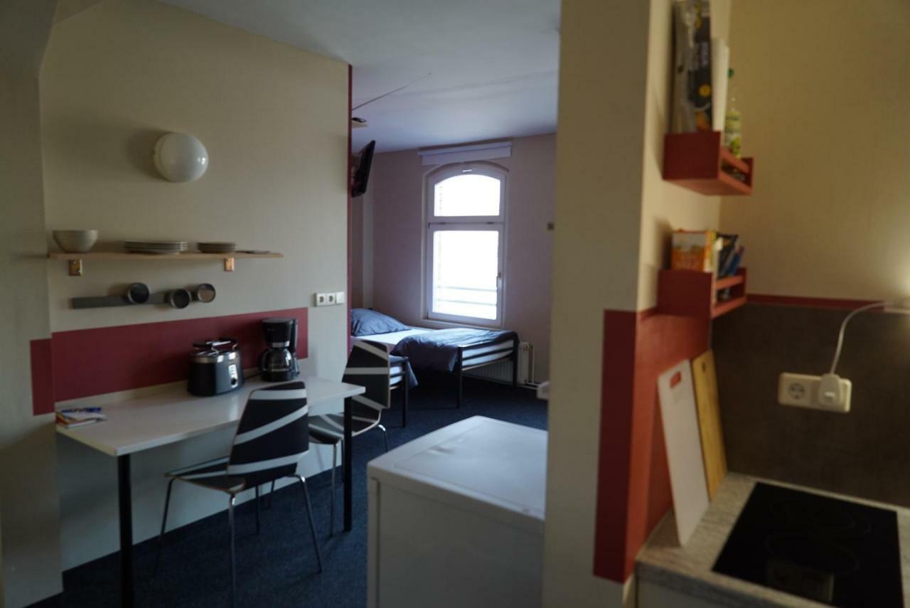 Klassmo Kulturcafe&Gaestehaus Mit Kulturwerkstatt Luckenwalde Buitenkant foto
