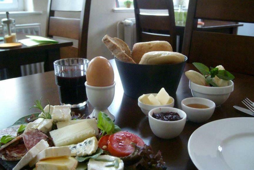 Klassmo Kulturcafe&Gaestehaus Mit Kulturwerkstatt Luckenwalde Buitenkant foto